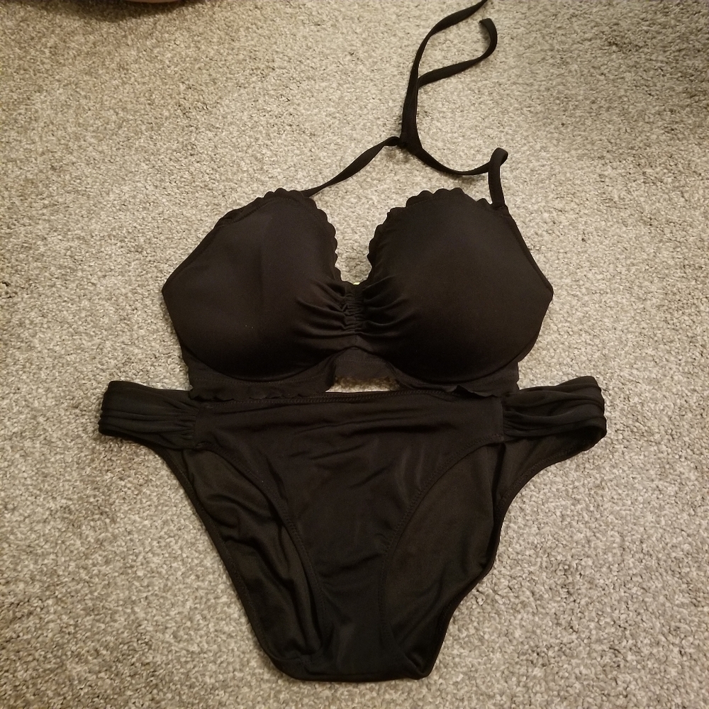 Victoria Secret Swimsuit - Picture 3 of 4